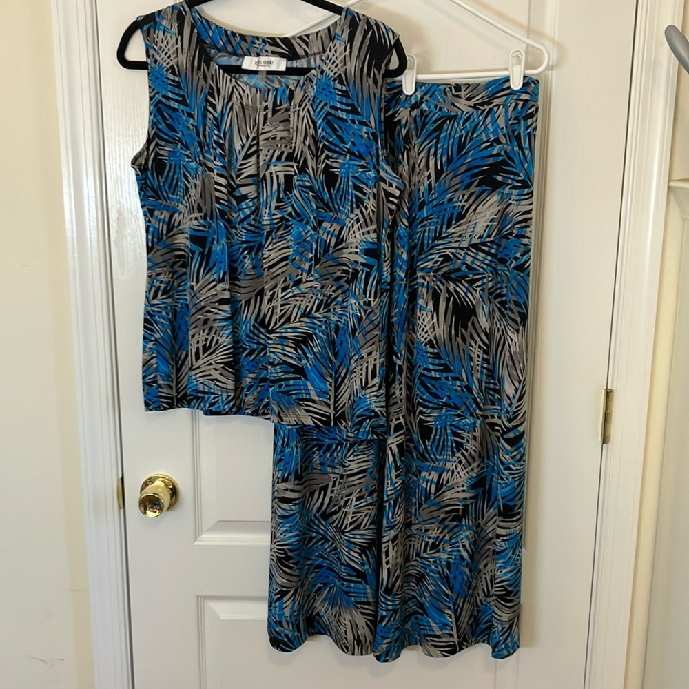 Jones Studio/Kasper Blouse & Skirt 1X-2X